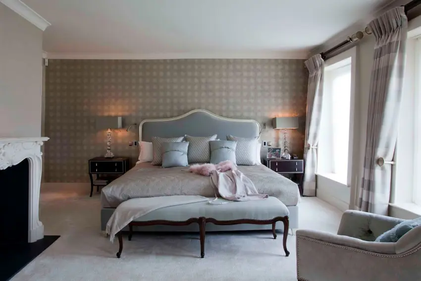 Peel & Stick vs. Traditional Wallpapers – Which One is Right for You